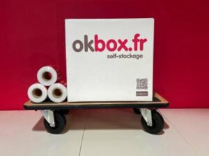 okbox garde meuble Evreux box stockage Chariot de manutention